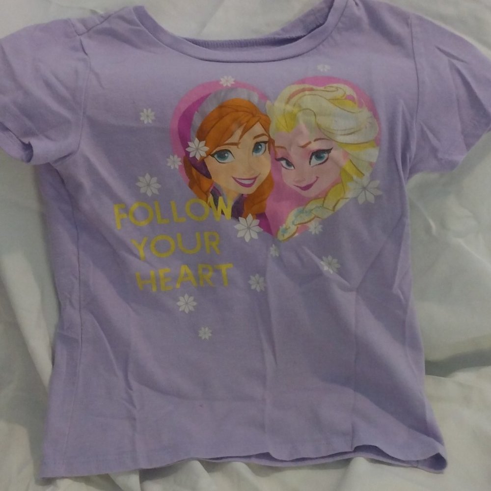 Frozen Anna and Elsa tee 5t